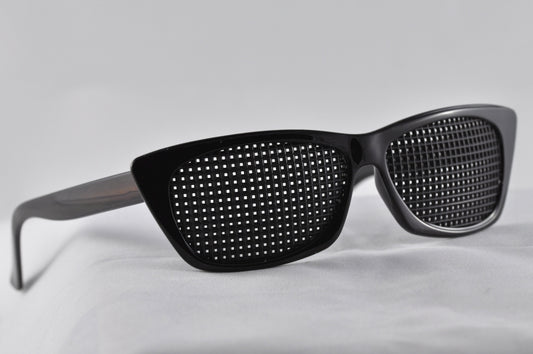 Black Pyramid Glasses - United Kingdom