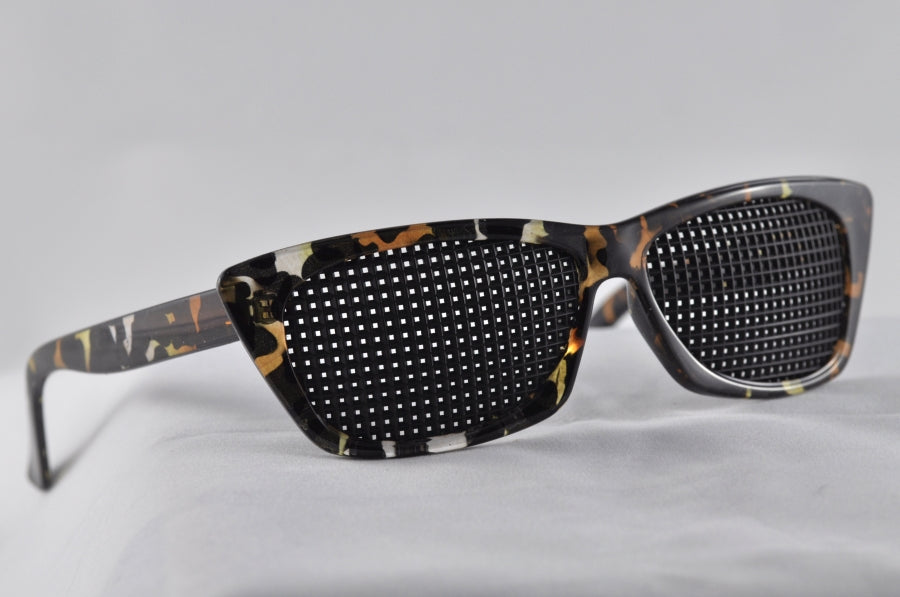 Brown Pyramid Glasses - United Kingdom