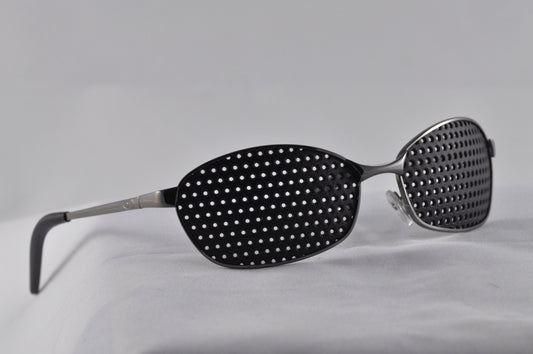 Long Pinhole Glasses - United Kingdom